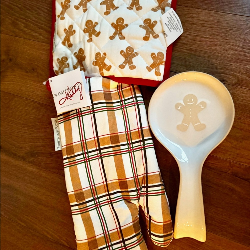 Primitives by Kathy Plaid Kitchen Accessory